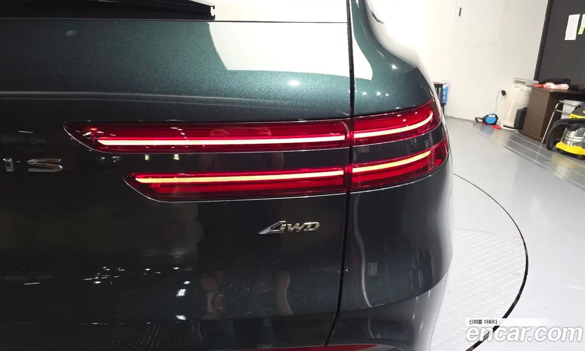Genesis GV70 2023 2.5 автомат (гидро), фото 9