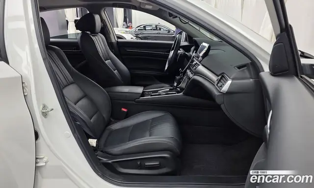 Honda Accord 2019 1.5 автомат (гидро), миниатюра 11