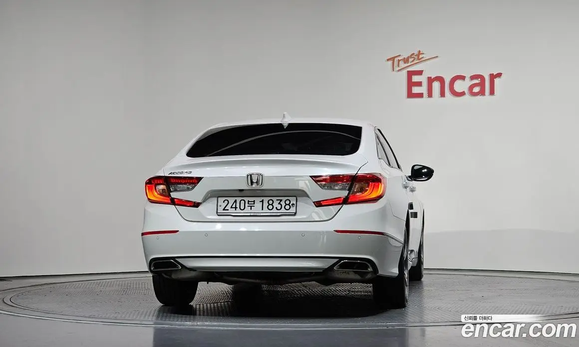 Honda Accord 2019 1.5 автомат (гидро), фото 4