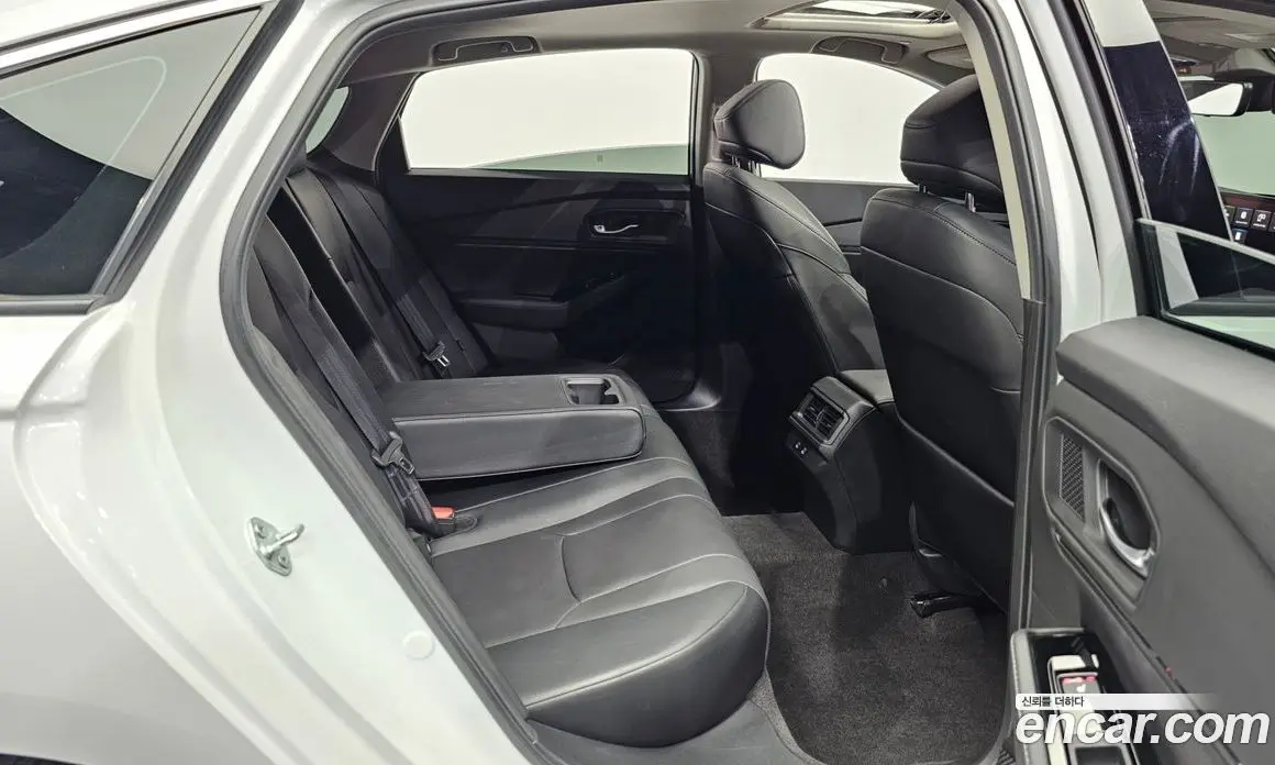 Honda Accord 2024 2.0 автомат (гидро), фото 12