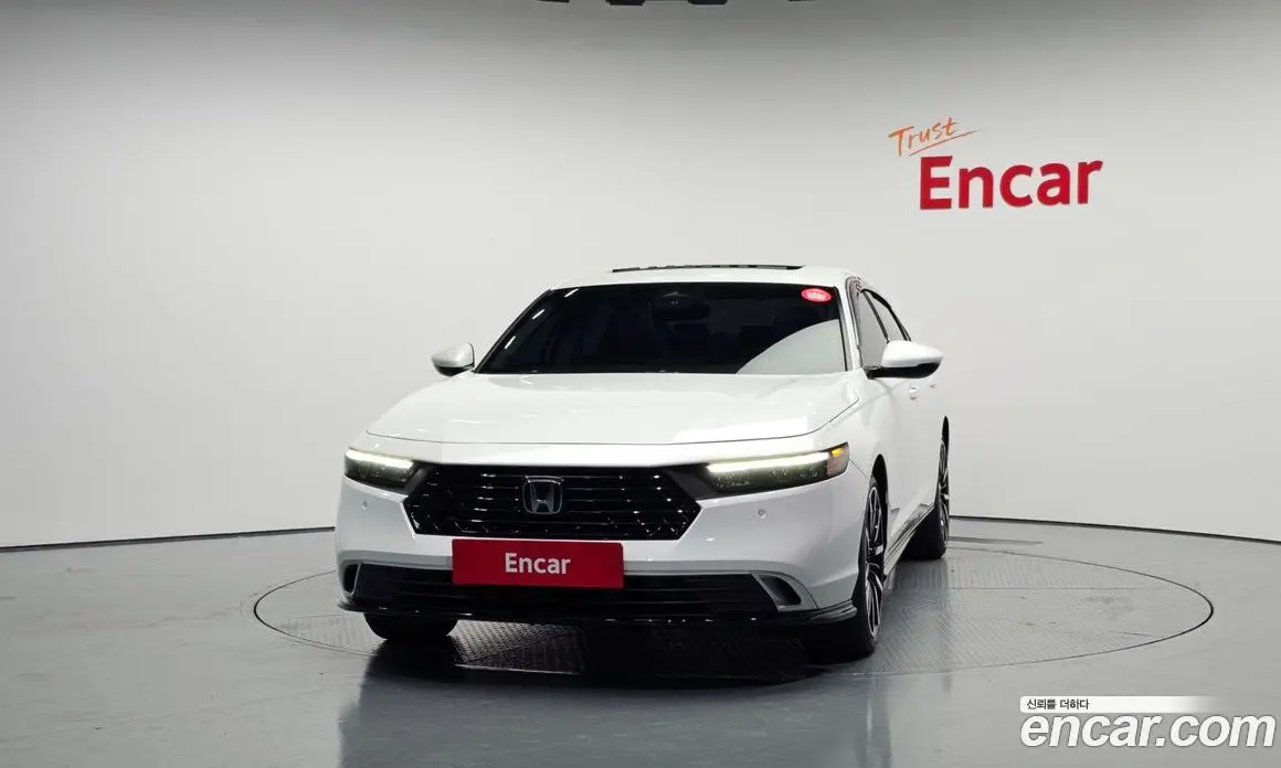 Honda Accord 2024 2.0 автомат (гидро), фото 3