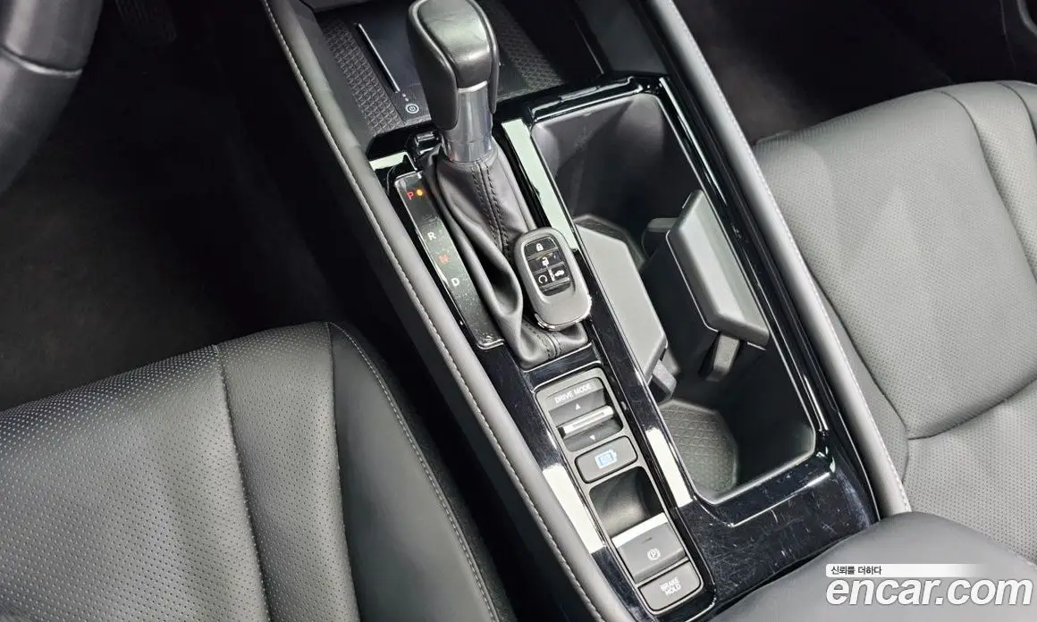 Honda Accord 2024 2.0 автомат (гидро), фото 9