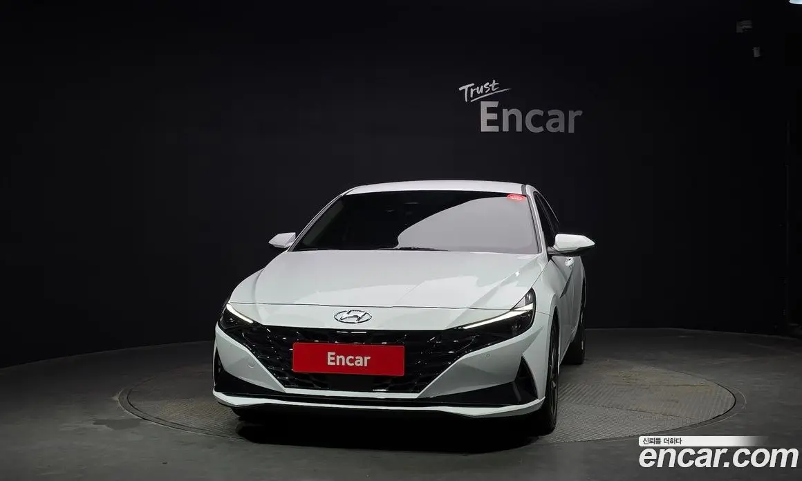 Hyundai Avante 2021 1.6 автомат (гидро), фото 3