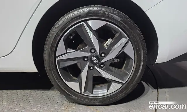 Hyundai Avante 2021 1.6 автомат (гидро), миниатюра 7