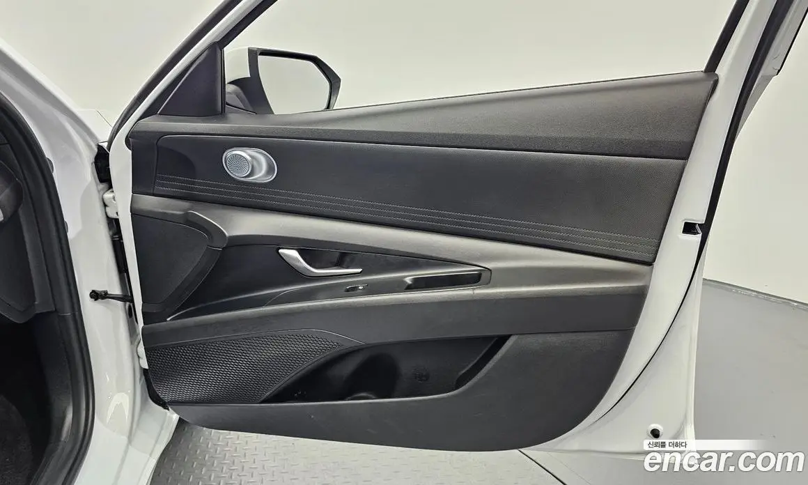 Hyundai Avante 2021 1.6 автомат (гидро), фото 15