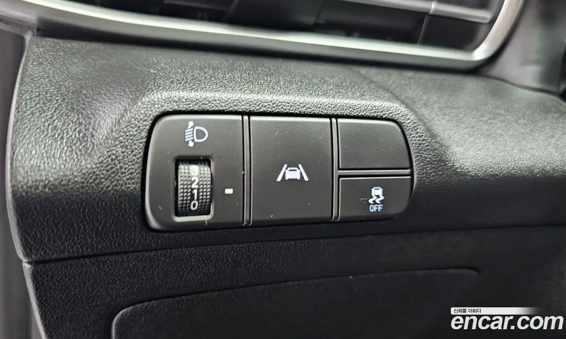 Hyundai Avante 2021 1.6 автомат (гидро), фото 28