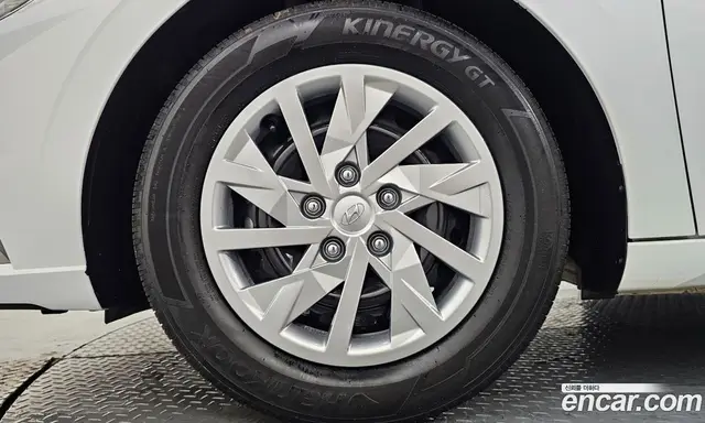 Hyundai Avante 2021 1.6 автомат (гидро), миниатюра 5