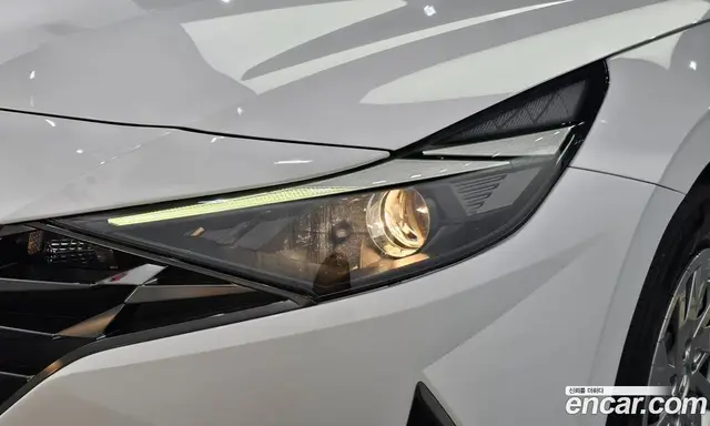 Hyundai Avante 2021 1.6 автомат (гидро), миниатюра 8