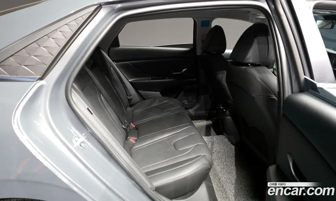 Hyundai Avante 2025 1.6 автомат (гидро), фото 18