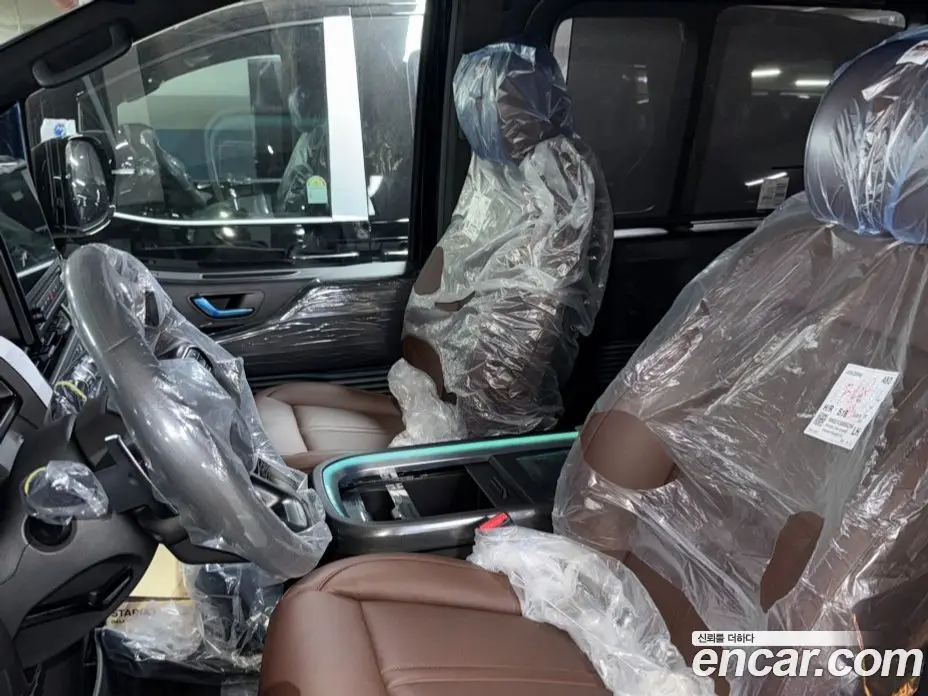 Hyundai Staria 2024 3.5 автомат (гидро), фото 4