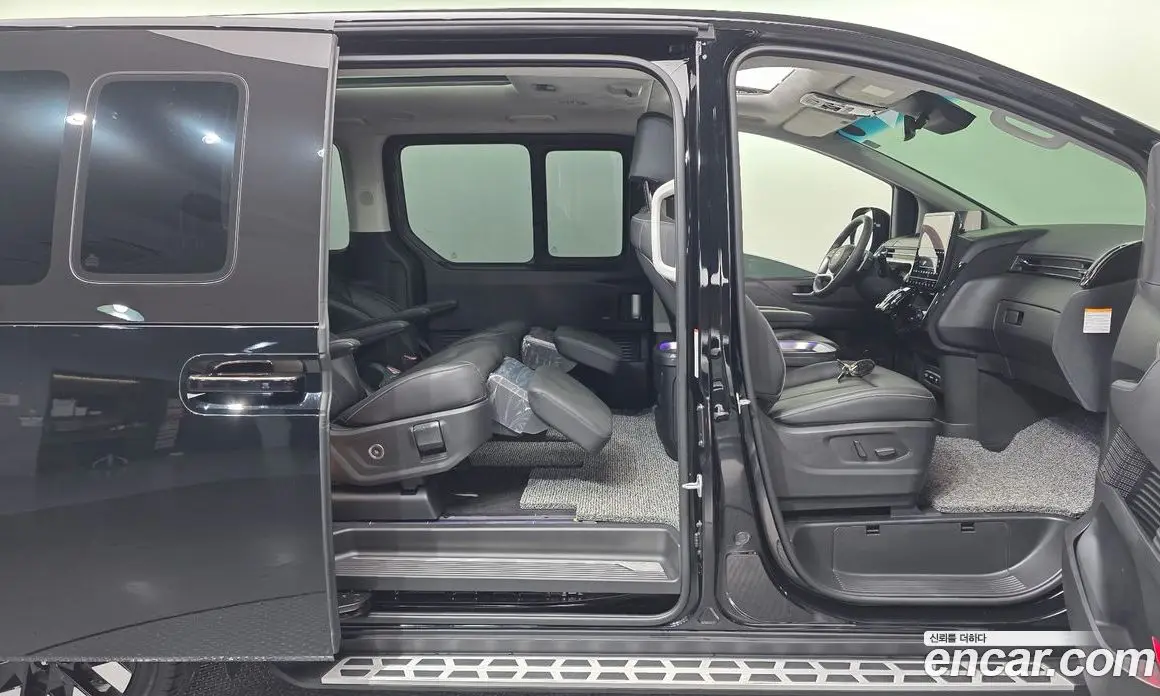 Hyundai Staria 2024 1.6 автомат (гидро), фото 24
