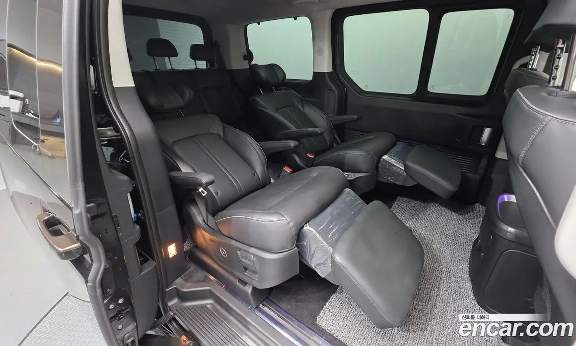Hyundai Staria 2024 1.6 автомат (гидро), фото 26