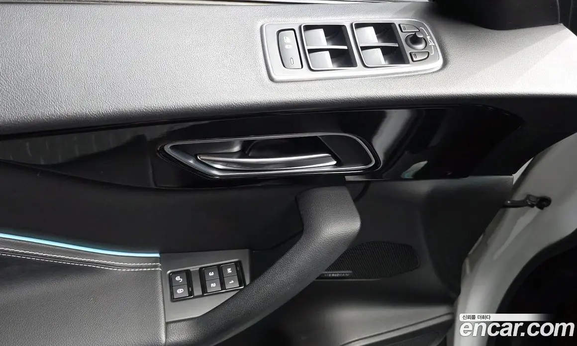Jaguar F-Pace 2019 2.0 автомат (гидро), фото 31 Jaguar F-Pace 2019 2.0 автомат (гидро), фото 31