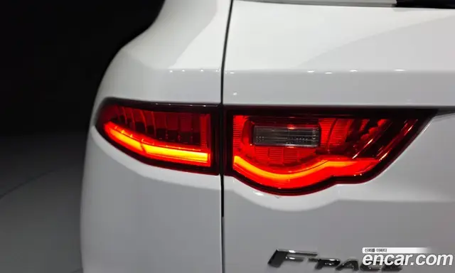 Jaguar F-Pace 2019 2.0 автомат (гидро), миниатюра 9 Jaguar F-Pace 2019 2.0 автомат (гидро), миниатюра 9