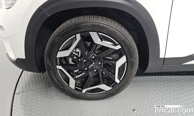Kia Seltos 2025 1.6 автомат (гидро), миниатюра 5