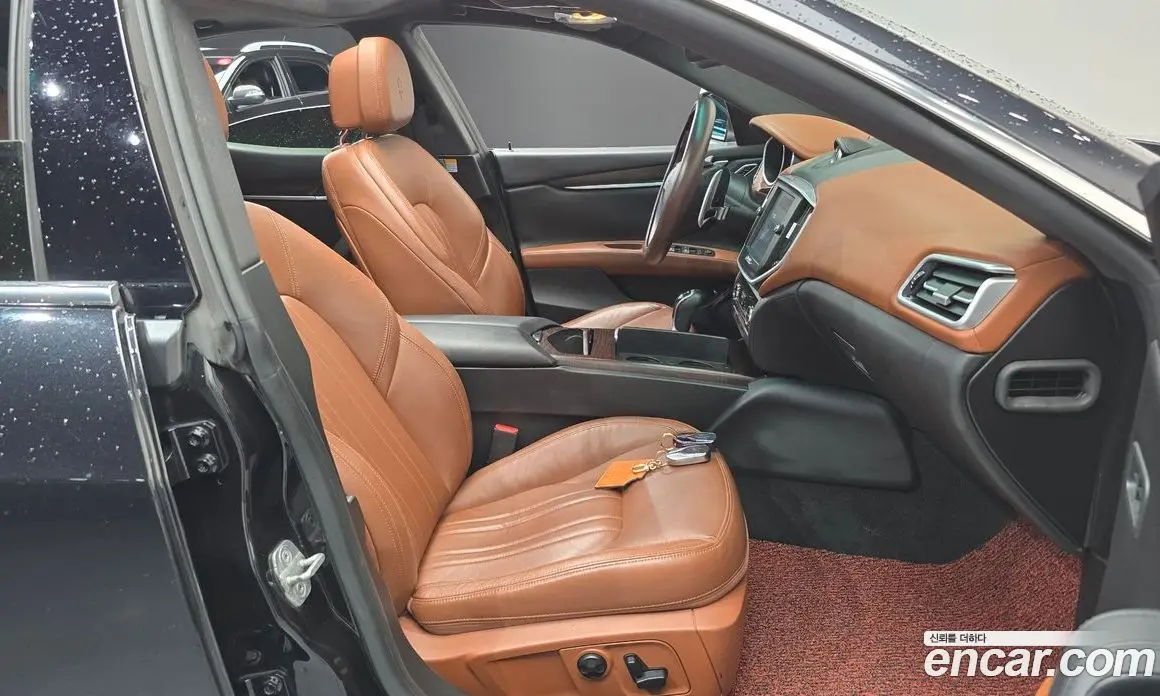 Maserati Ghibli 2015 3.0 автомат (гидро), фото 11 Maserati Ghibli 2015 3.0 автомат (гидро), фото 11