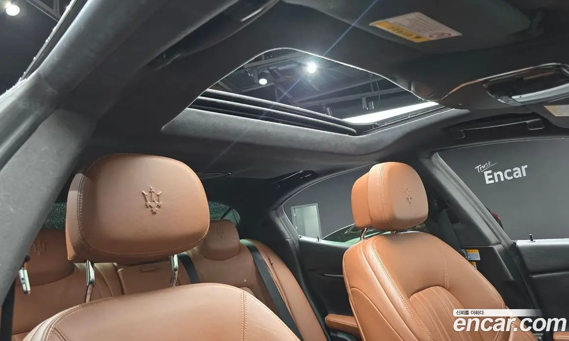 Maserati Ghibli 2015 3.0 автомат (гидро), фото 19 Maserati Ghibli 2015 3.0 автомат (гидро), фото 19