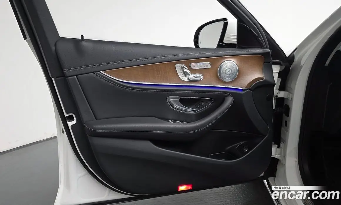Mercedes-Benz E-Class 2020 2.0 автомат (гидро), фото 14