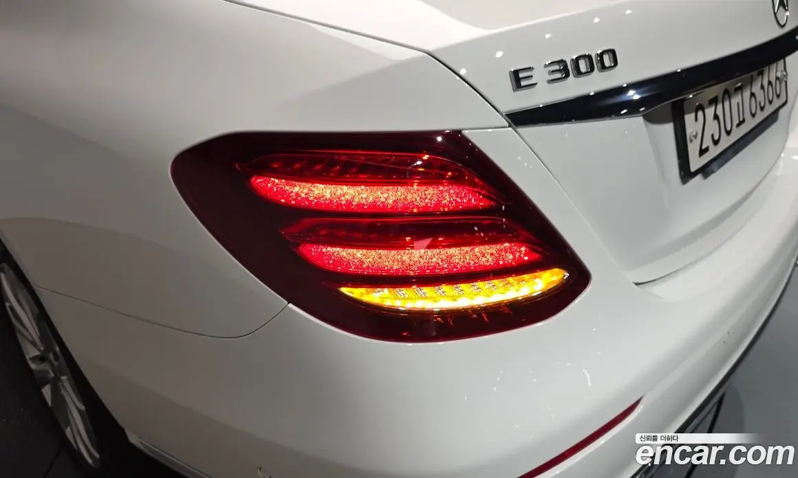 Mercedes-Benz E-Class 2020 2.0 автомат (гидро), фото 9