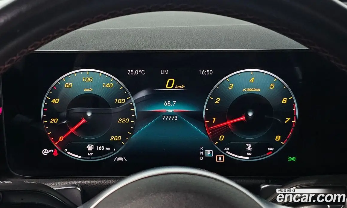 Mercedes-Benz GLB-Class 2021 2.0 автомат (гидро), фото 8