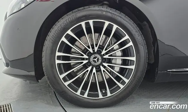 Mercedes-Benz S-Class 2024 3.0 автомат (гидро), миниатюра 5