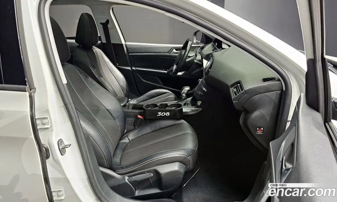 Peugeot 308 2014 2.0 автомат (гидро), фото 11