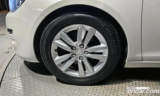 Peugeot 308 2014 2.0 автомат (гидро), миниатюра 5