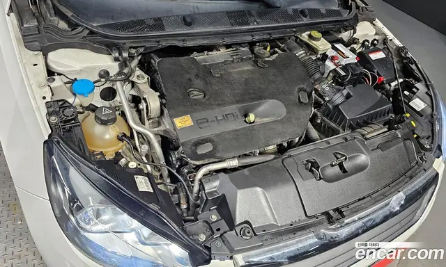 Peugeot 308 2014 2.0 автомат (гидро), миниатюра 6