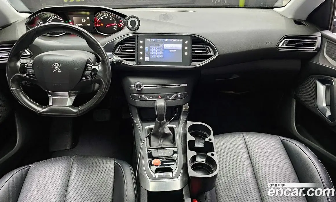 Peugeot 308 2014 2.0 автомат (гидро), фото 7
