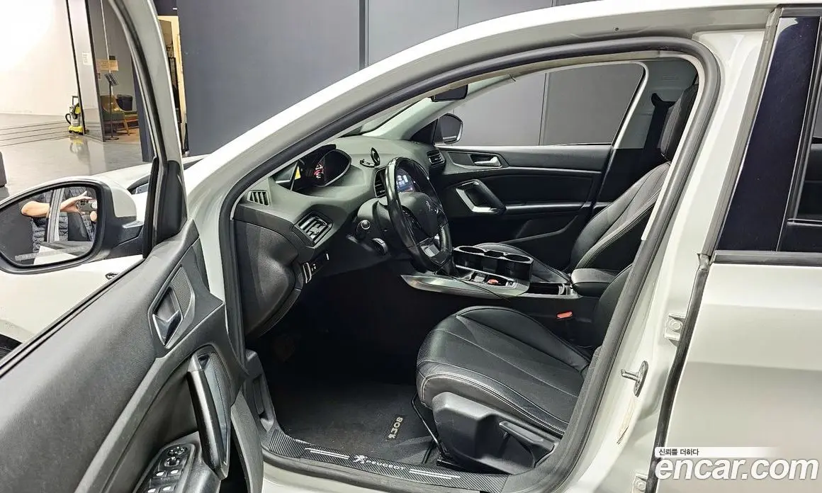 Peugeot 308 2014 2.0 автомат (гидро), фото 10