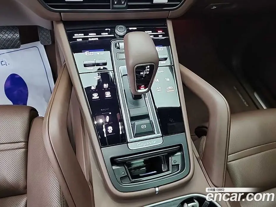 Porsche Cayenne 2021 3.0 автомат (гидро), фото 9