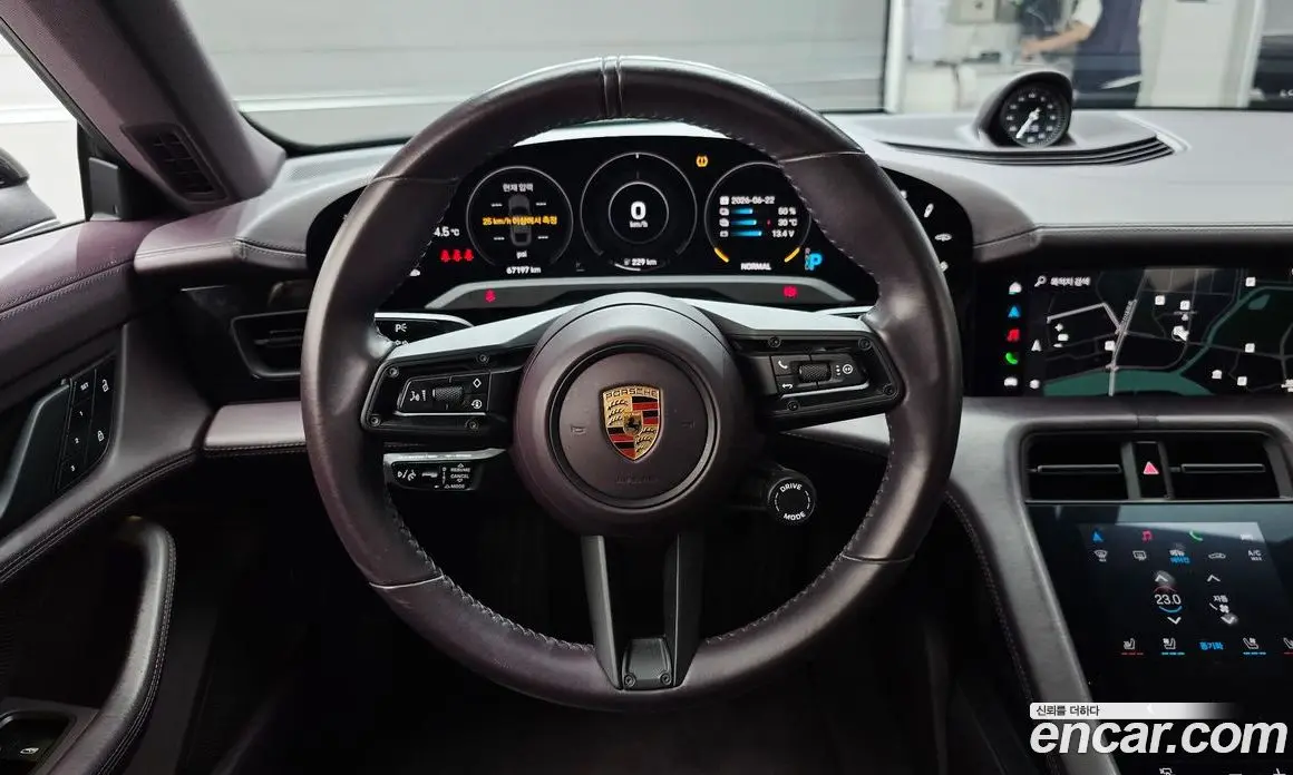 Porsche Taycan 2022 0.1 автомат (гидро), фото 13