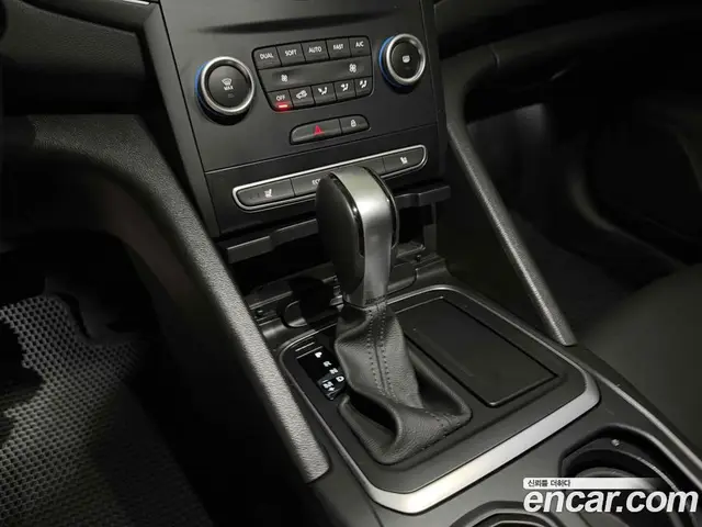 Renault (Samsung) SM6 2018 2.0 автомат (гидро), миниатюра 9