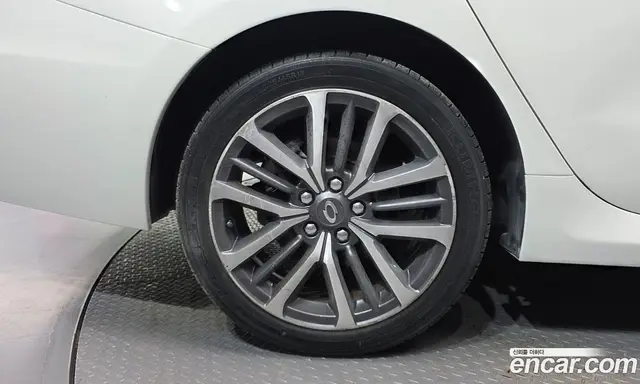 Renault (Samsung) SM7 2016 2.0 автомат (гидро), миниатюра 5 Renault (Samsung) SM7 2016 2.0 автомат (гидро), миниатюра 5