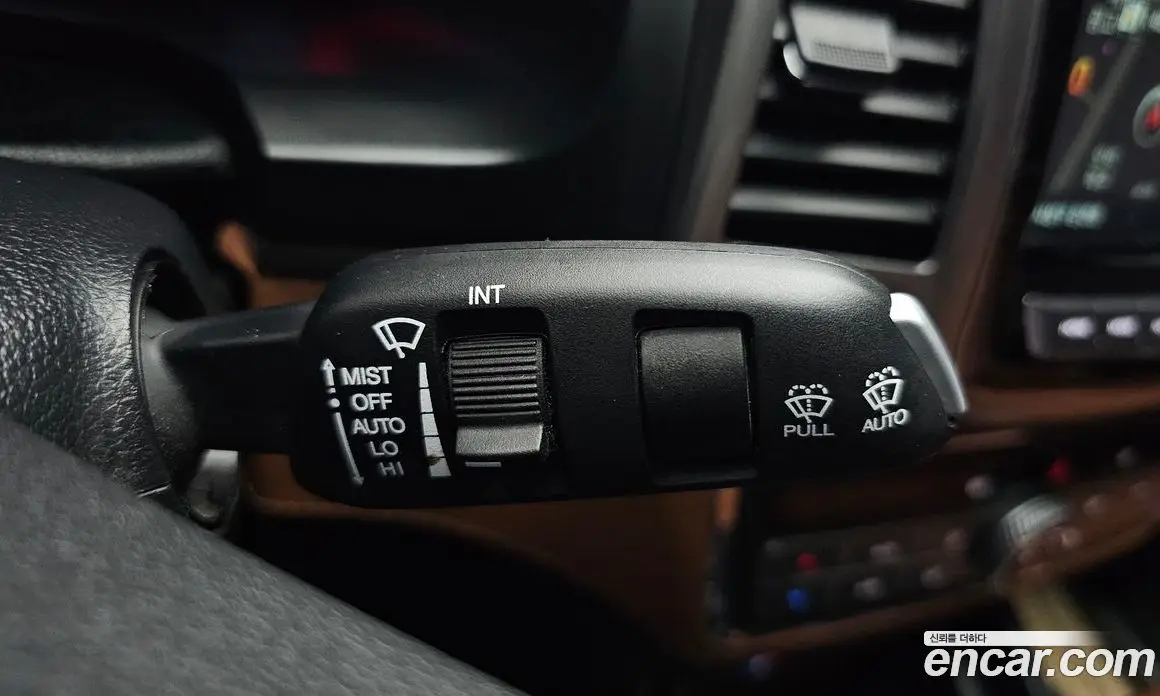 SsangYong Rexton 2018 2.2 автомат (гидро), фото 18