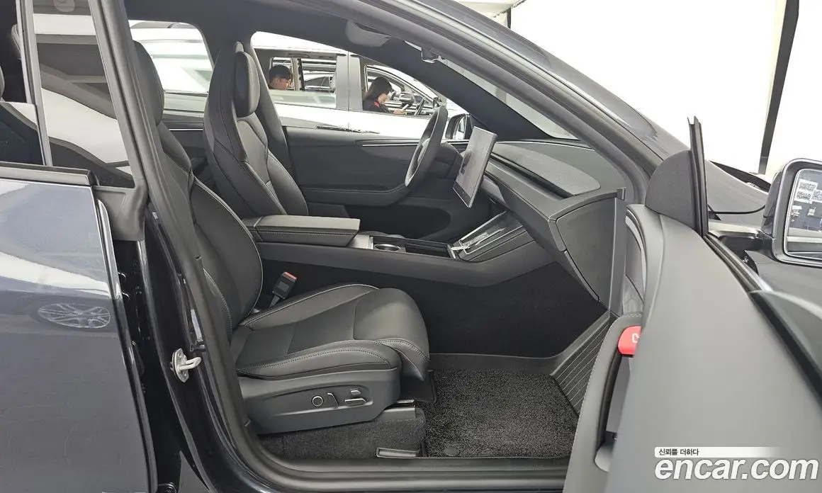 Tesla Model Y 2026 0.2 автомат (гидро), фото 17 Tesla Model Y 2026 0.2 автомат (гидро), фото 17
