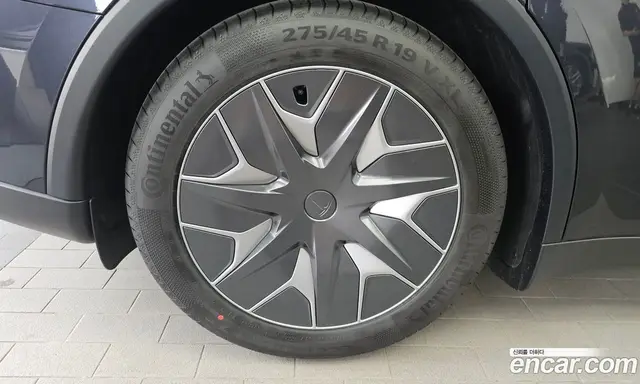 Tesla Model Y 2026 0.2 автомат (гидро), миниатюра 5 Tesla Model Y 2026 0.2 автомат (гидро), миниатюра 5