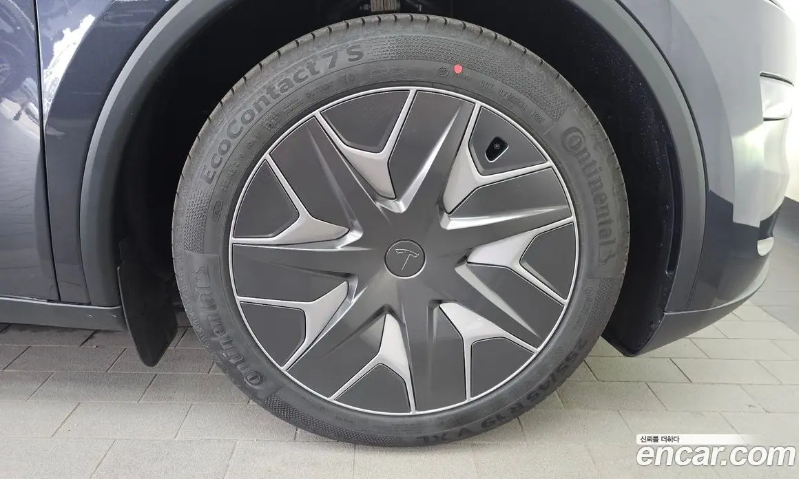 Tesla Model Y 2026 0.2 автомат (гидро), фото 7 Tesla Model Y 2026 0.2 автомат (гидро), фото 7