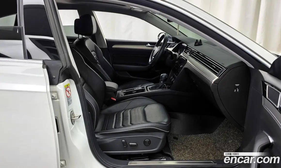 Volkswagen Arteon 2019 2.0 автомат (гидро), фото 17