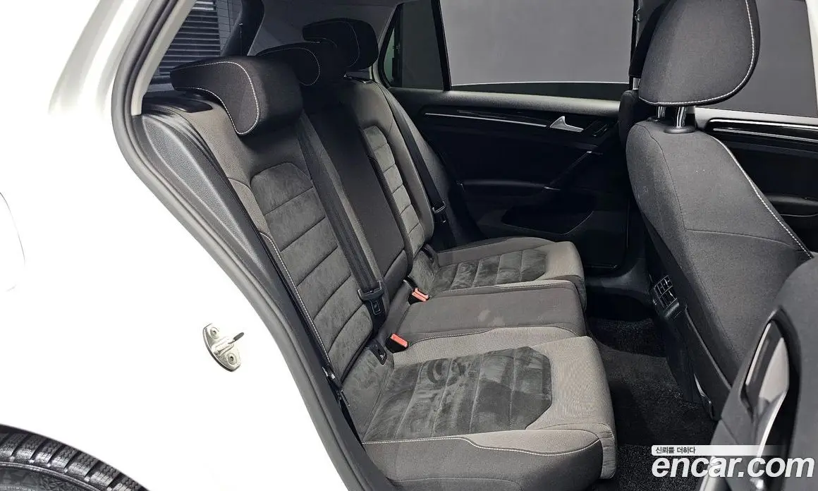Volkswagen Golf 2016 2.0 автомат (гидро), фото 11