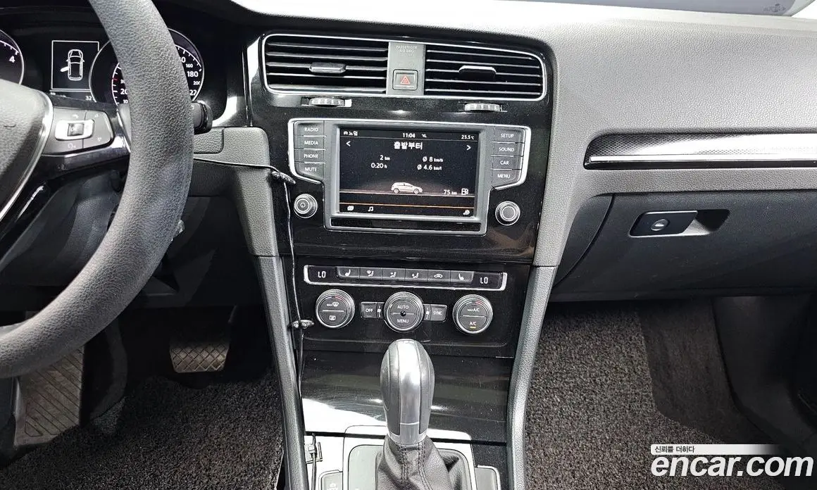 Volkswagen Golf 2016 2.0 автомат (гидро), фото 13