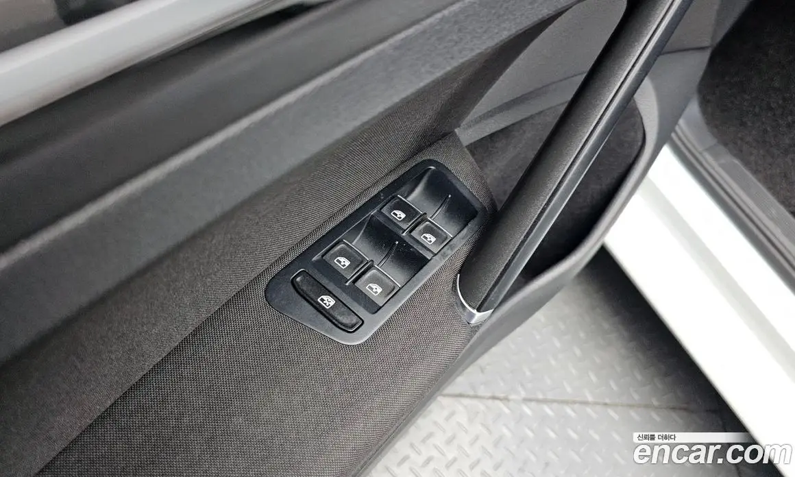 Volkswagen Golf 2016 2.0 автомат (гидро), фото 19