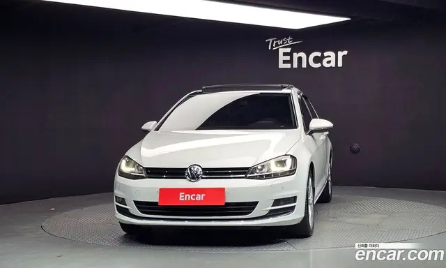 Volkswagen Golf 2016 2.0 автомат (гидро), миниатюра 3