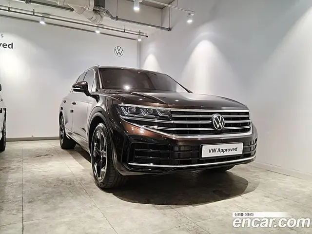 Volkswagen Touareg, 2024, 28 469 км
