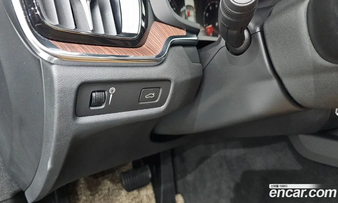 Volvo V60 2021 2.0 автомат (гидро), фото 26