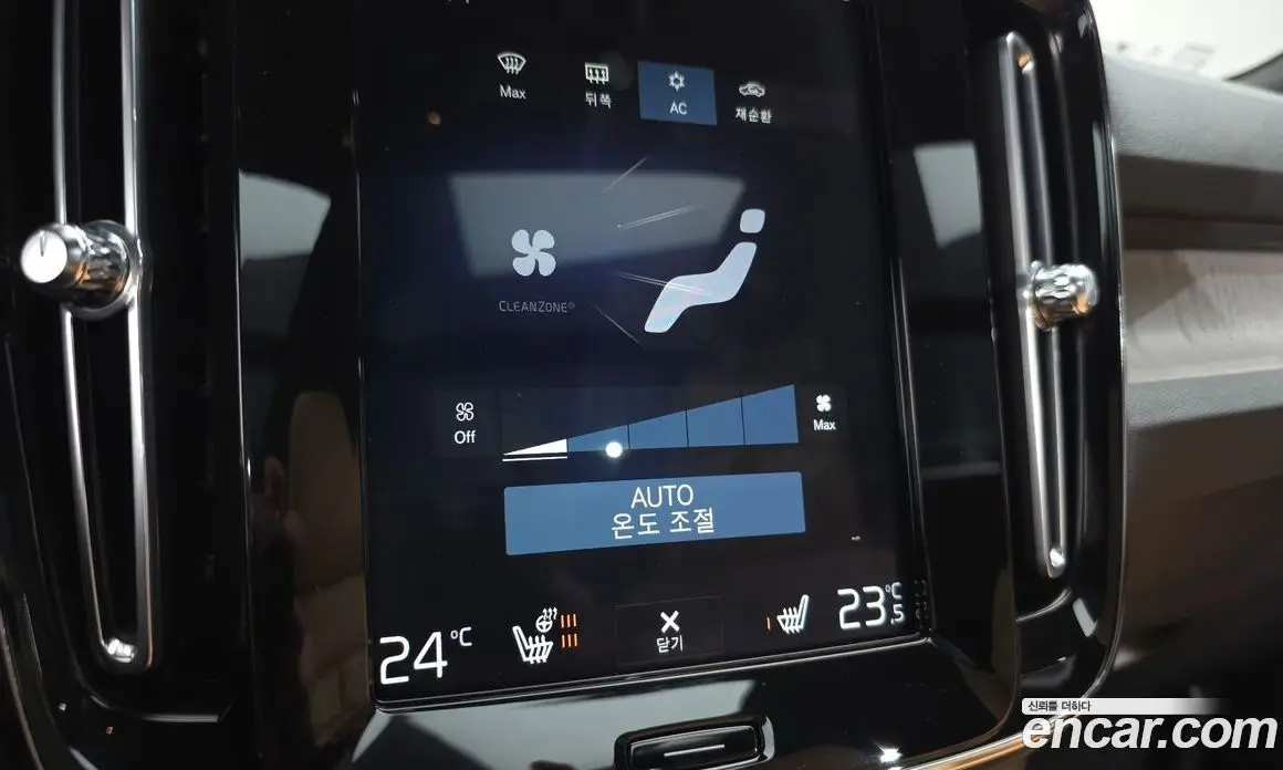 Volvo XC40 2020 2.0 автомат (гидро), фото 16