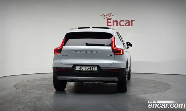Volvo XC40 2020 2.0 автомат (гидро), миниатюра 4