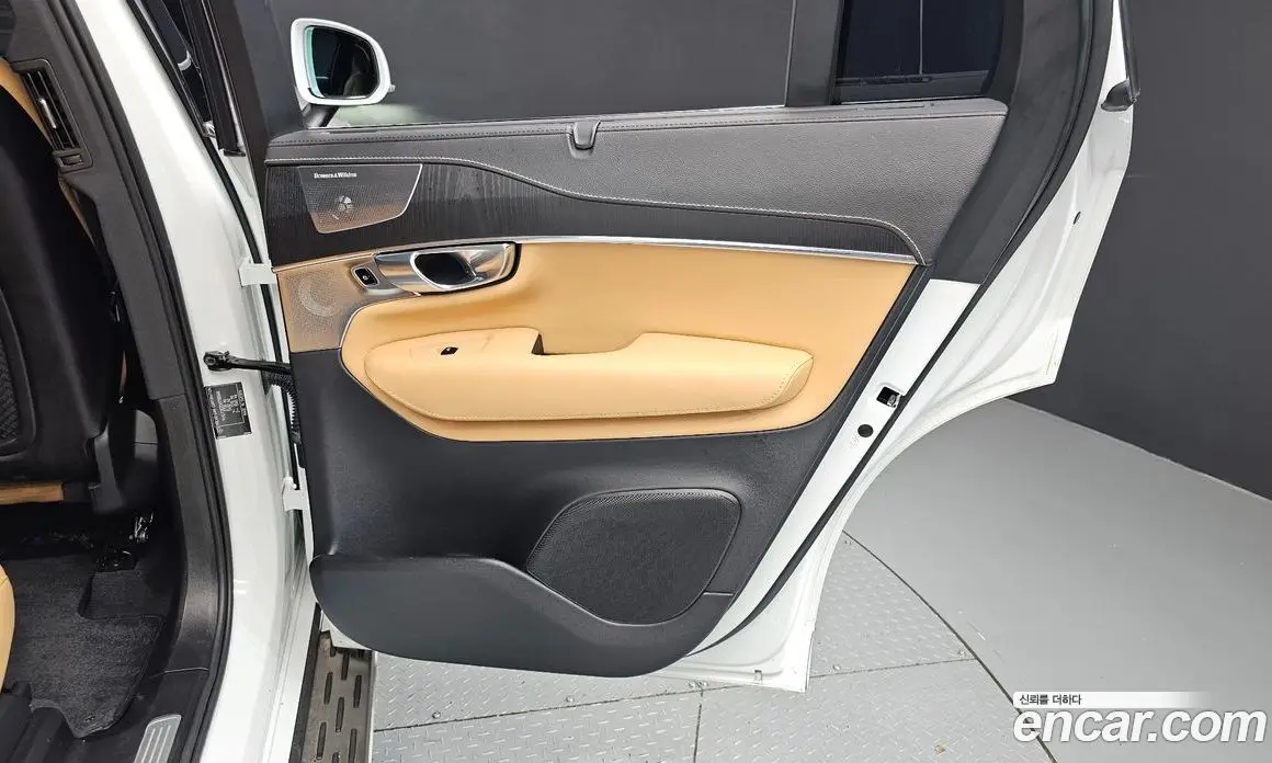 Volvo XC90 2021 2.0 автомат (гидро), фото 15