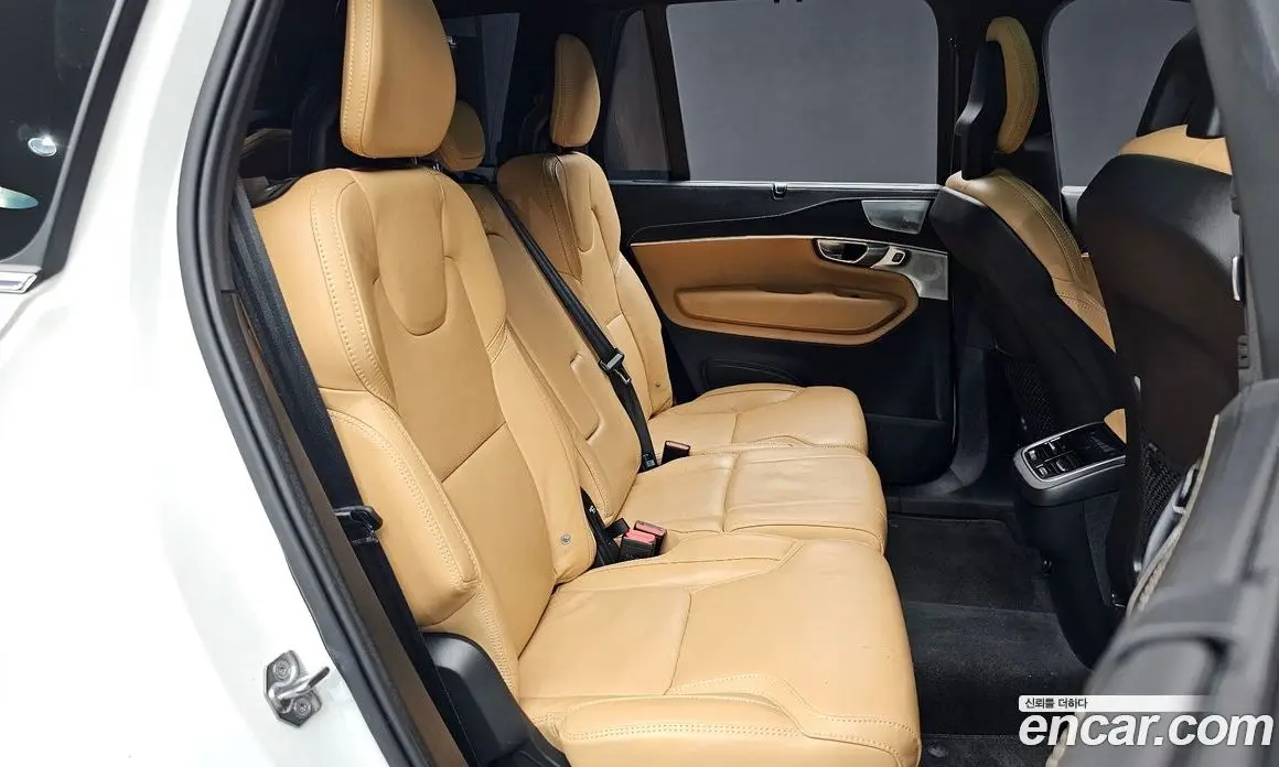 Volvo XC90 2021 2.0 автомат (гидро), фото 17