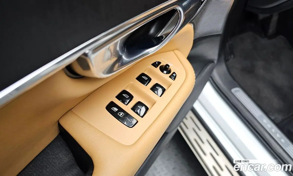 Volvo XC90 2021 2.0 автомат (гидро), фото 30